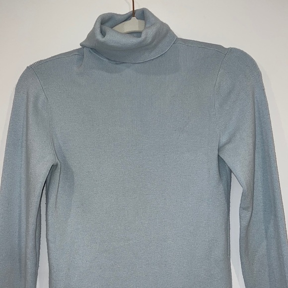 Revolve WEEKDAY Blue Slim Fit Minimalist Kirsten Turtleneck Wool Sweater Small - Picture 7 of 13
